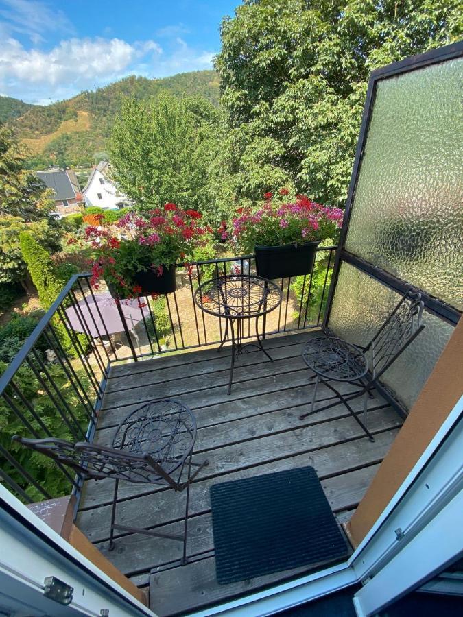 Altes Tor Filsen Exterior foto